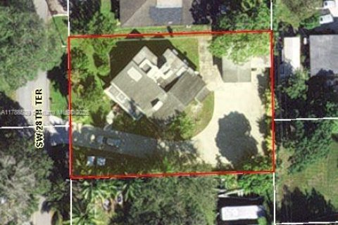 Купить виллу или дом в Дания-Бич, Флорида 3 спальни, 158.86м2, № 1971984 - фото 2