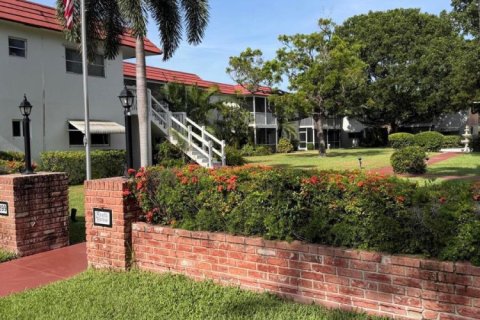 Condo in Deerfield Beach, Florida, 1 bedroom № 2244512