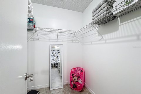Villa ou maison à vendre à Kissimmee, Floride: 2 chambres, 123.56 m2 № 2394338 - photo 18