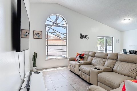 Villa ou maison à vendre à Kissimmee, Floride: 2 chambres, 123.56 m2 № 2394338 - photo 8