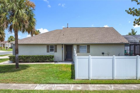 Villa ou maison à vendre à Kissimmee, Floride: 2 chambres, 123.56 m2 № 2394338 - photo 4