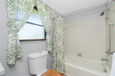 House in Englewood, Florida 2 bedrooms, 113.34 sq.m. № 1866391 - photo 18