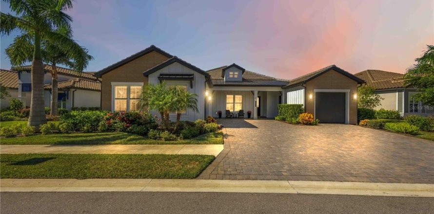 Villa ou maison à Venice, Floride 4 chambres, 273.13 m2 № 2429150