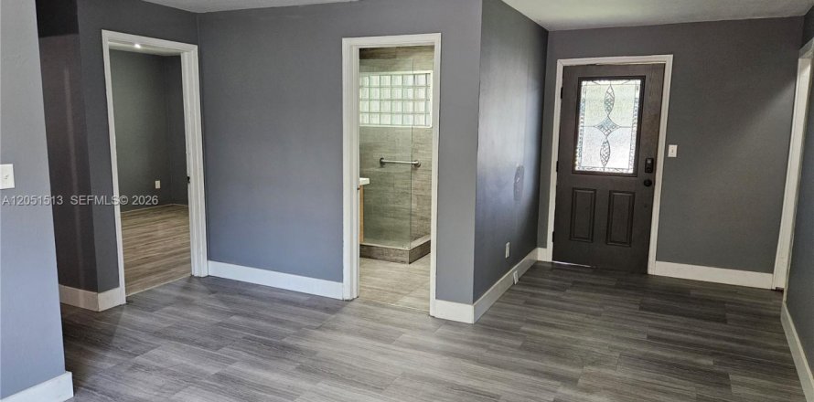 Villa ou maison à West Park, Floride 3 chambres, 122.26 m2 № 2193557