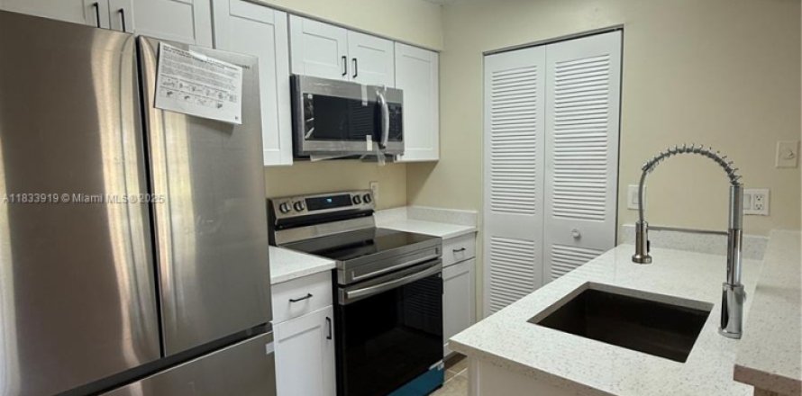 Condo à Pompano Beach, Floride, 1 chambre № 1817632