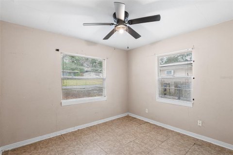 House in Lakeland, Florida 3 bedrooms, 145.67 sq.m. № 1684619 - photo 17