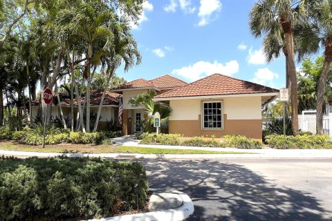 Copropriété à vendre à Plantation, Floride: 2 chambres, 101.91 m2 № 2146720 - photo 18