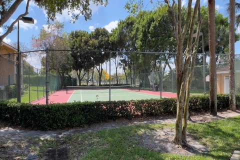 Copropriété à vendre à Plantation, Floride: 2 chambres, 101.91 m2 № 2146720 - photo 23
