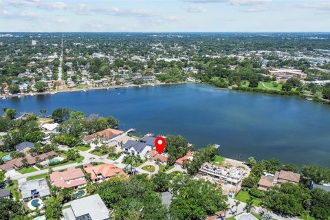 House in Saint Petersburg, Florida 3 bedrooms, 197.6 sq.m. № 1750764 - photo 22