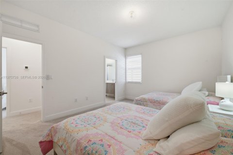 Casa en venta en Miramar, Florida, 5 dormitorios, 314.1 m2 № 2040243 - foto 27