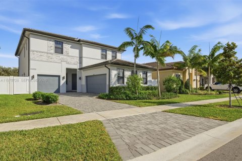 Casa en venta en Miramar, Florida, 5 dormitorios, 314.1 m2 № 2040243 - foto 4