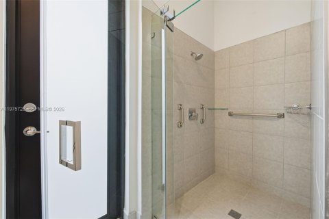 Casa en venta en Miramar, Florida, 5 dormitorios, 314.1 m2 № 2040243 - foto 25