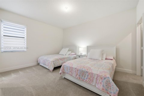 Casa en venta en Miramar, Florida, 5 dormitorios, 314.1 m2 № 2040243 - foto 26