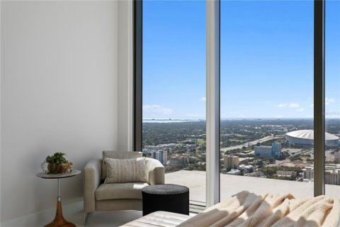 Condo in Saint Petersburg, Florida, 3 bedrooms № 2393672 - photo 21