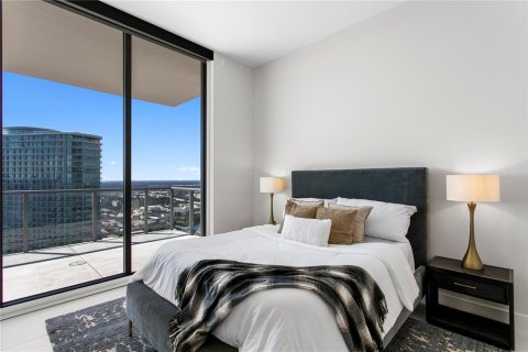 Condo in Saint Petersburg, Florida, 3 bedrooms № 2393672 - photo 28