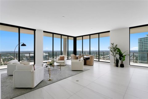 Condo in Saint Petersburg, Florida, 3 bedrooms № 2393672 - photo 7