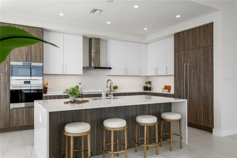 Condo in Saint Petersburg, Florida, 3 bedrooms № 2393672 - photo 15