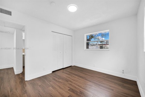 Купить таунхаус в Норт-Лодердейл, Флорида 4 спальни, 150.5м2, № 2007722 - фото 28