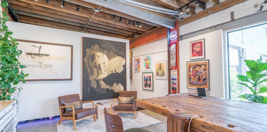 Immobilier commercial à Miami, Floride № 2024546