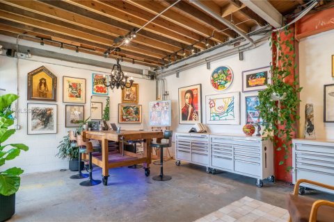 Immobilier commercial à vendre à Miami, Floride № 2024546 - photo 2