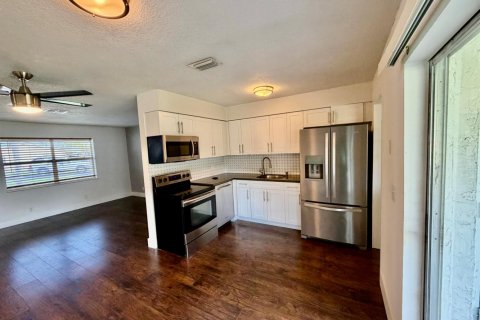 Townhouse in Delray Beach, Florida 2 bedrooms, 92.9 sq.m. № 2190799 - photo 6