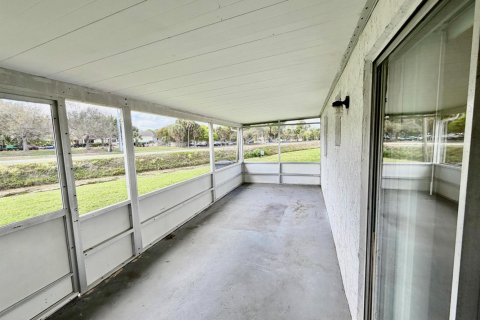 Townhouse in Delray Beach, Florida 2 bedrooms, 92.9 sq.m. № 2190799 - photo 16