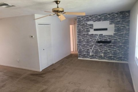 Condominio en alquiler en Punta Gorda, Florida, 2 dormitorios, 97.18 m2 № 1526246 - foto 3