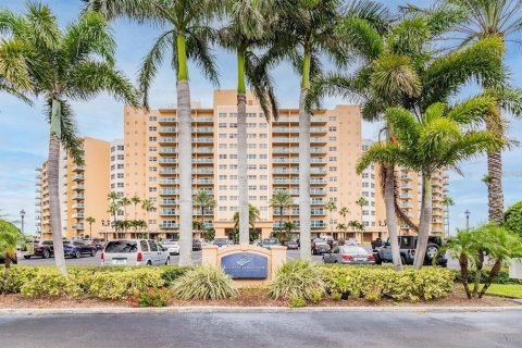Copropriété à vendre à Clearwater, Floride: 1 chambre, 65.68 m2 № 2119141 - photo 2