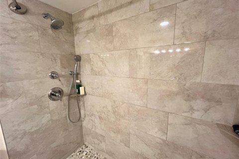 Copropriété à vendre à Clearwater, Floride: 1 chambre, 65.68 m2 № 2119141 - photo 25