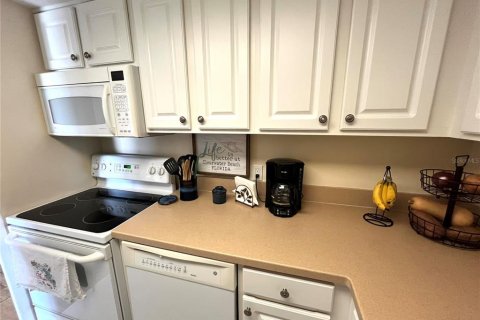 Copropriété à vendre à Clearwater, Floride: 1 chambre, 65.68 m2 № 2119141 - photo 27