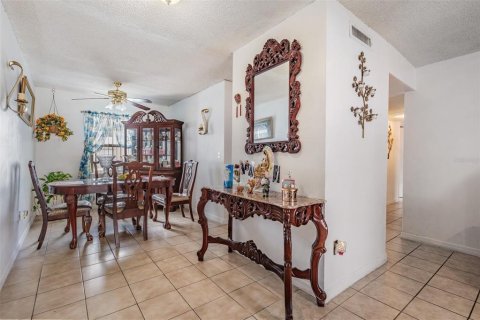 Condo in Tampa, Florida, 3 bedrooms № 2215048 - photo 10