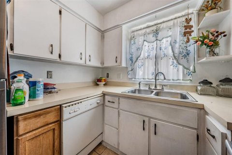 Condo in Tampa, Florida, 3 bedrooms № 2215048 - photo 18
