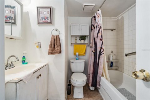 Condo in Tampa, Florida, 3 bedrooms № 2215048 - photo 22