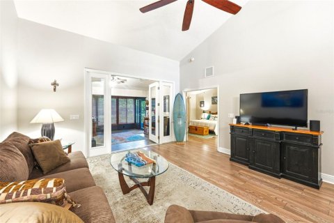 Townhouse in Merrit Island, Florida 3 bedrooms, 234.95 sq.m. № 2413419 - photo 23