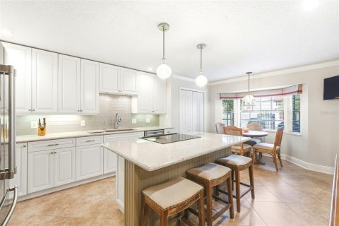 Townhouse in Merrit Island, Florida 3 bedrooms, 234.95 sq.m. № 2413419 - photo 12