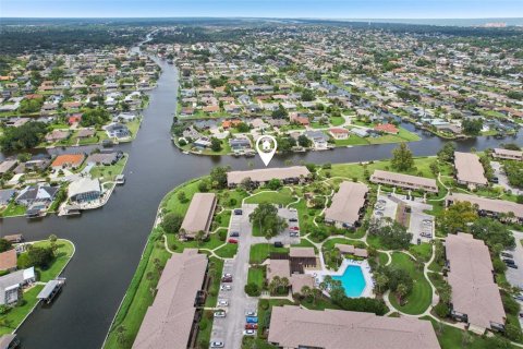 Condo in Palm Coast, Florida, 2 bedrooms  № 1906579 - photo 30