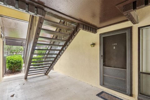 Condo in Palm Coast, Florida, 2 bedrooms  № 1906579 - photo 2