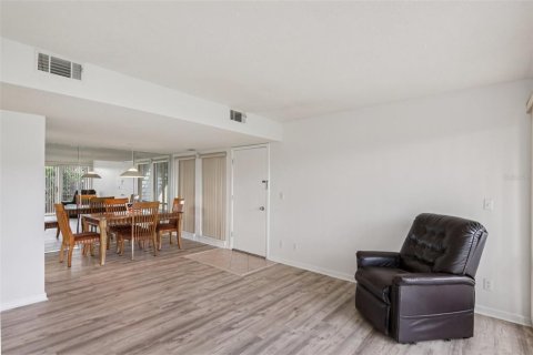 Condo in Palm Coast, Florida, 2 bedrooms  № 1906579 - photo 14