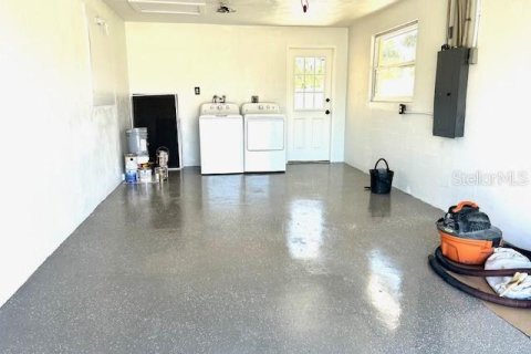 House in Daytona Beach, Florida 2 bedrooms, 88.91 sq.m. № 1585939 - photo 13