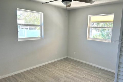 House in Daytona Beach, Florida 2 bedrooms, 88.91 sq.m. № 1585939 - photo 9