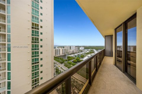 Copropriété à vendre à Sunny Isles Beach, Floride: 2 chambres, 167.04 m2 № 2413085 - photo 3