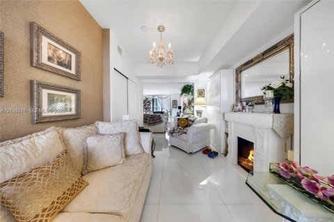 Copropriété à vendre à Sunny Isles Beach, Floride: 2 chambres, 167.04 m2 № 2413085 - photo 26