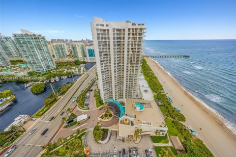 Copropriété à vendre à Sunny Isles Beach, Floride: 2 chambres, 167.04 m2 № 2413085 - photo 11