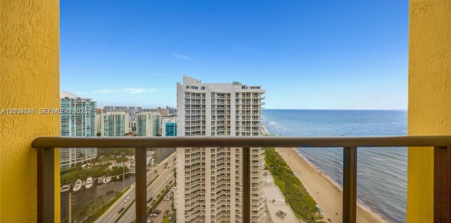 Condo à Sunny Isles Beach, Floride, 2 chambres  № 2413085
