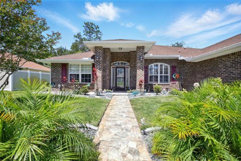 House in Palm Coast, Florida 4 bedrooms, 218.23 sq.m. № 1903566 - photo 3