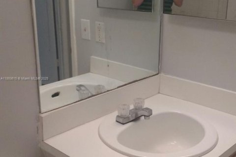 Condominio en venta en Miami, Florida, 2 dormitorios, 92.25 m2 № 1945566 - foto 8