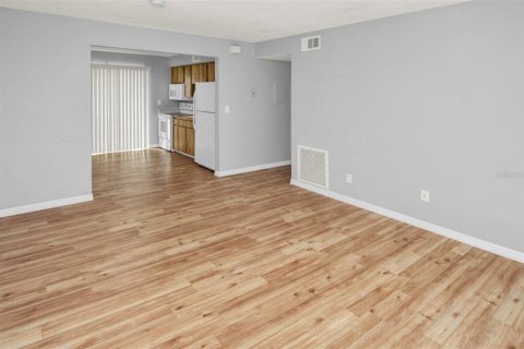 Condominio en venta en Pinellas Park, Florida, 2 dormitorios, 68.75 m2 № 1295448 - foto 2
