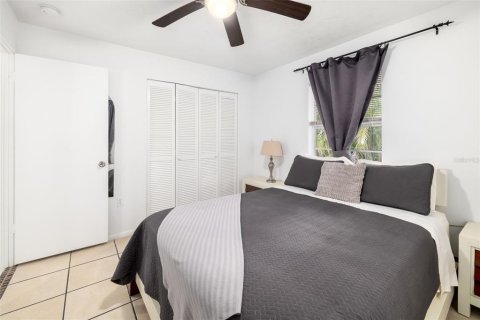 Commercial property in Sarasota, Florida 10 bedrooms, 398.64 sq.m. № 2102425 - photo 20
