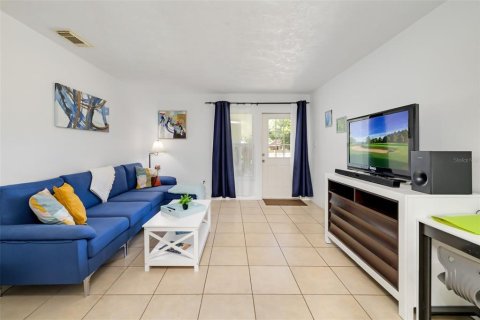 Commercial property in Sarasota, Florida 10 bedrooms, 398.64 sq.m. № 2102425 - photo 30