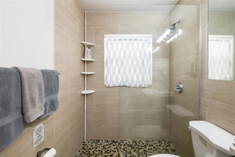 Commercial property in Sarasota, Florida 10 bedrooms, 398.64 sq.m. № 2102425 - photo 17